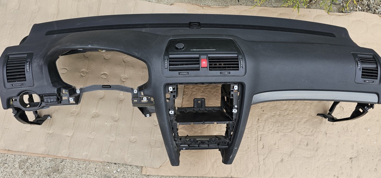 Plansa bord cu airbag pasager Skoda Octavia 2 2006 2007 2008 2009