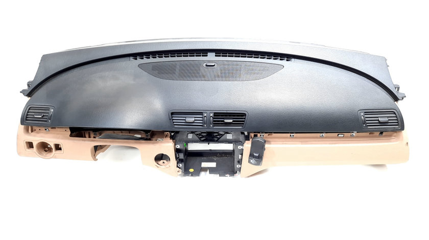 Plansa bord cu suport telefon, Vw Passat (3C2) (id:551629)