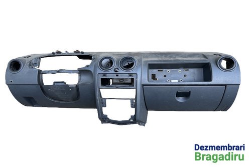 Plansa bord Dacia Logan [2004 - 2008] Sedan 1.4 MT (75 hp)