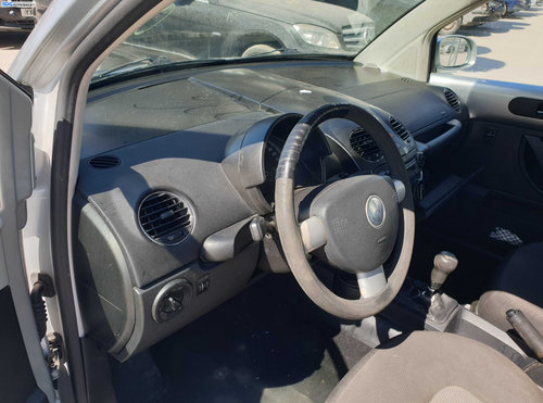 Plansa Bord Dezechipata Goala Volkswagen New Beetle 1998 - 2010 [K6865]