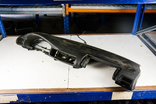 Plansa Bord Dezechipata VW PASSAT B5, B5.5 1996 - 2005