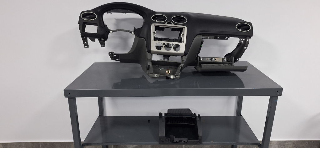 Plansa bord Ford Focus 2 facelift (2008-2010) 1.6 Motorina 2010, VOLAN STANGA