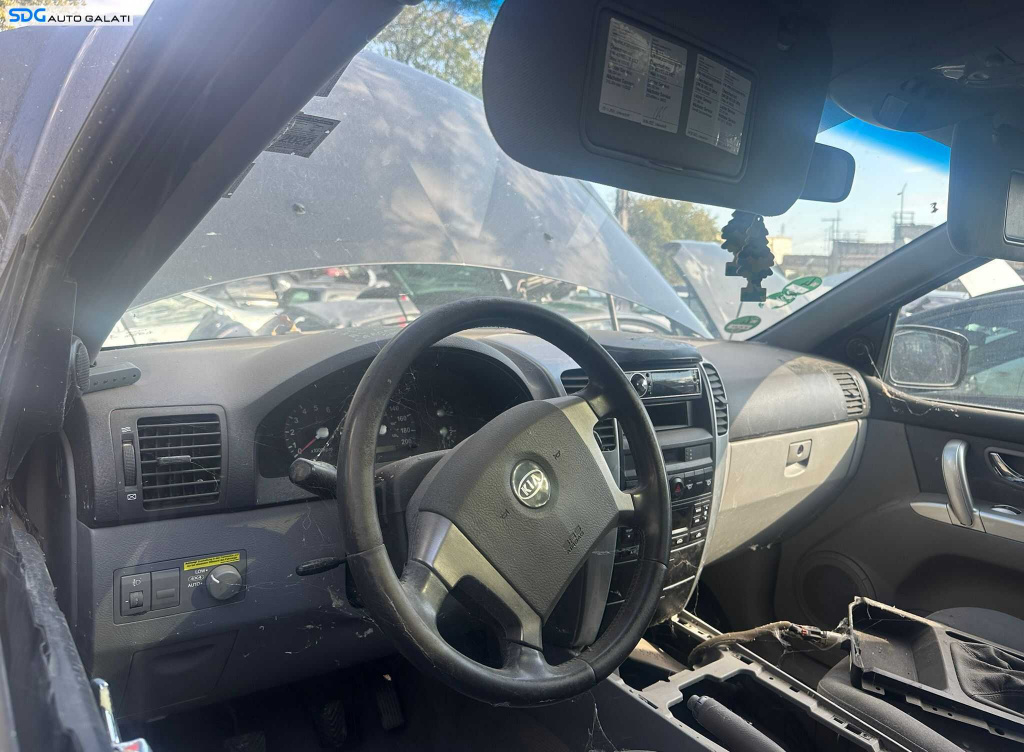 Plansa Bord Goala Dezechipata cu Airbag Pasager Kia Sorento 2002 - 2009 [C8193]