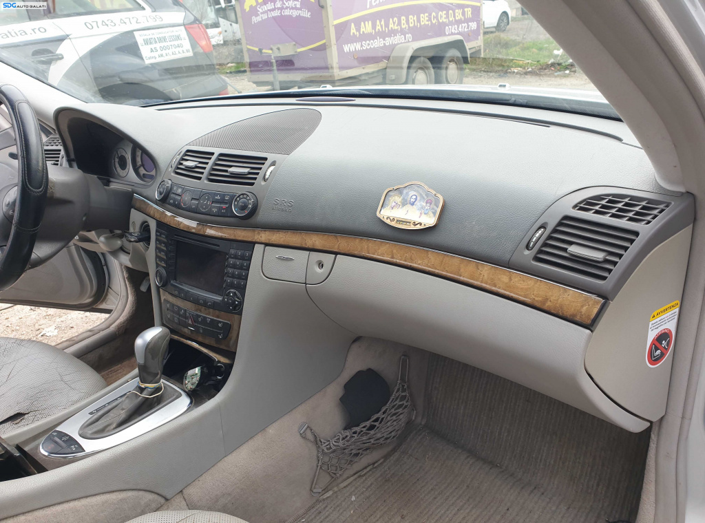 Plansa Bord Goala Dezechipata Mercedes Clasa E Class W211 2002 - 2009 [K3470]