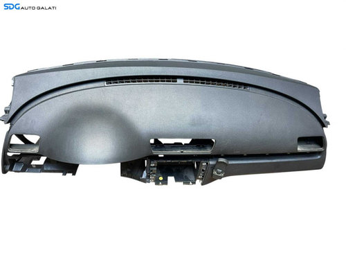 Plansa Bord Goala Dezechipata Volkswagen Passat B6 2005 - 2010 Cod 3C1819634H 3C1819634J [LC0391]