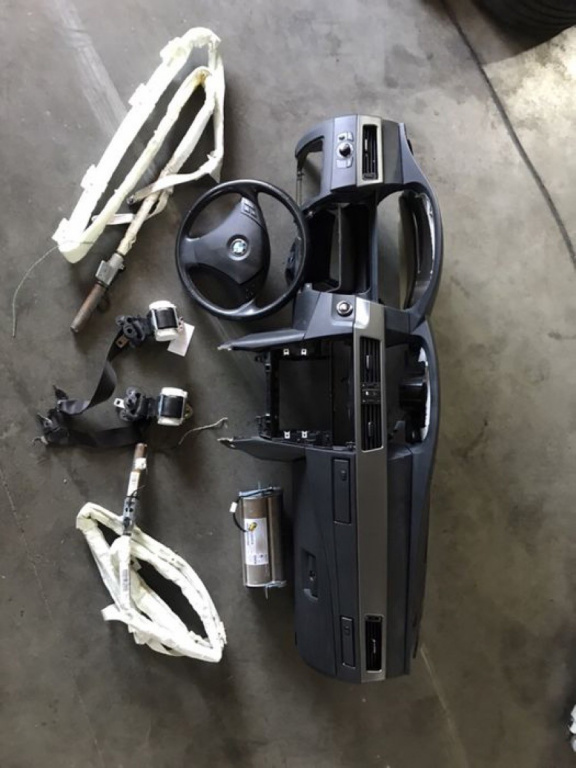 Plansa bord kit airbag Bmw 525 d combi 2006 (cod intern: 12976)