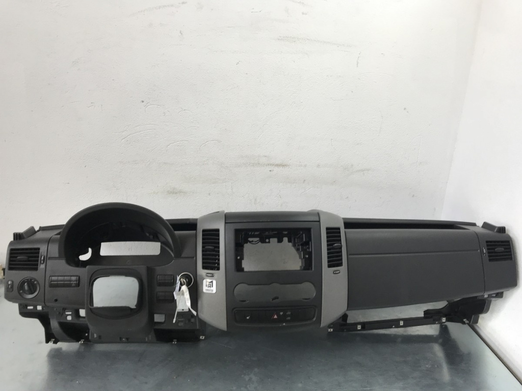 Plansa bord MB Sprinter 316 Furgon sedan 2014 (cod intern: 42092)