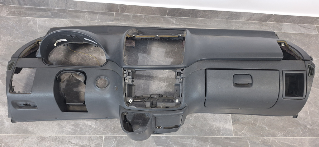 Plansa bord Mercedes-Benz Vito (2009->) [w639] 2.2 Motorina 2012, VOLAN STANGA
