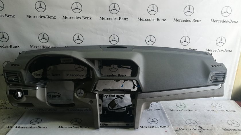 Plansa bord Mercedes E class coupe w207 GRI