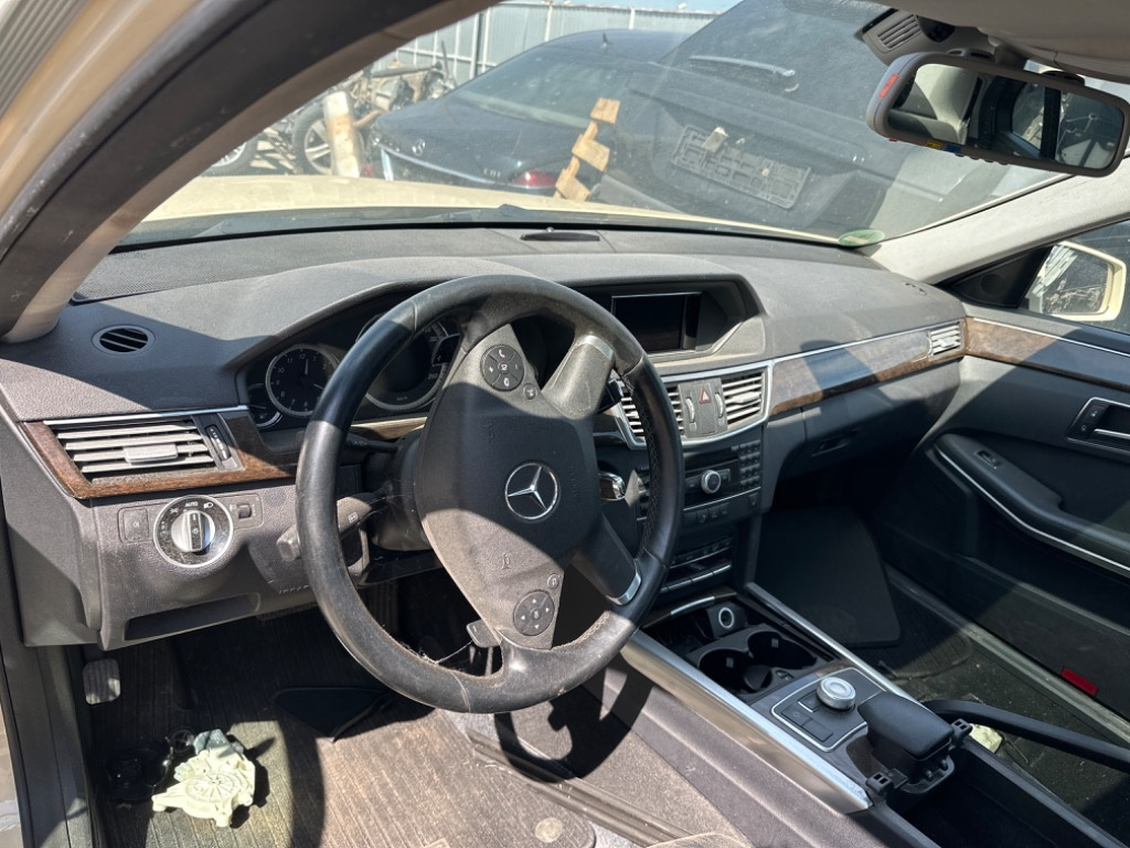 Plansa bord Mercedes e class w212 n-om Facelift in stare buna