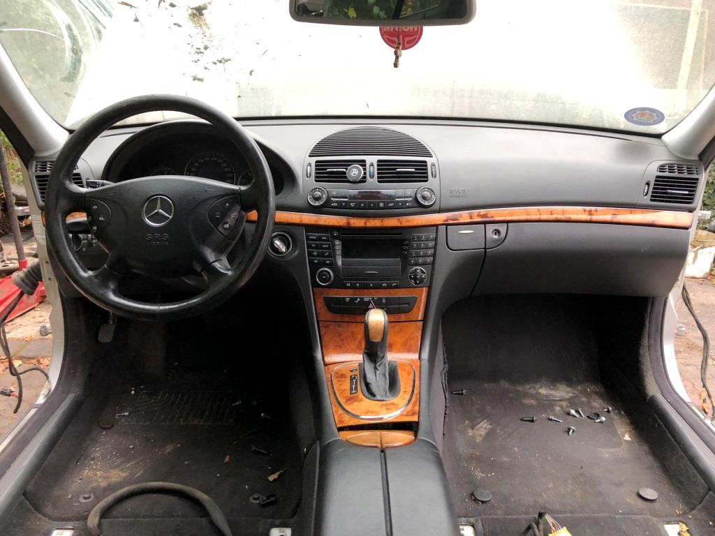 Plansa bord Mercedes E270 W211