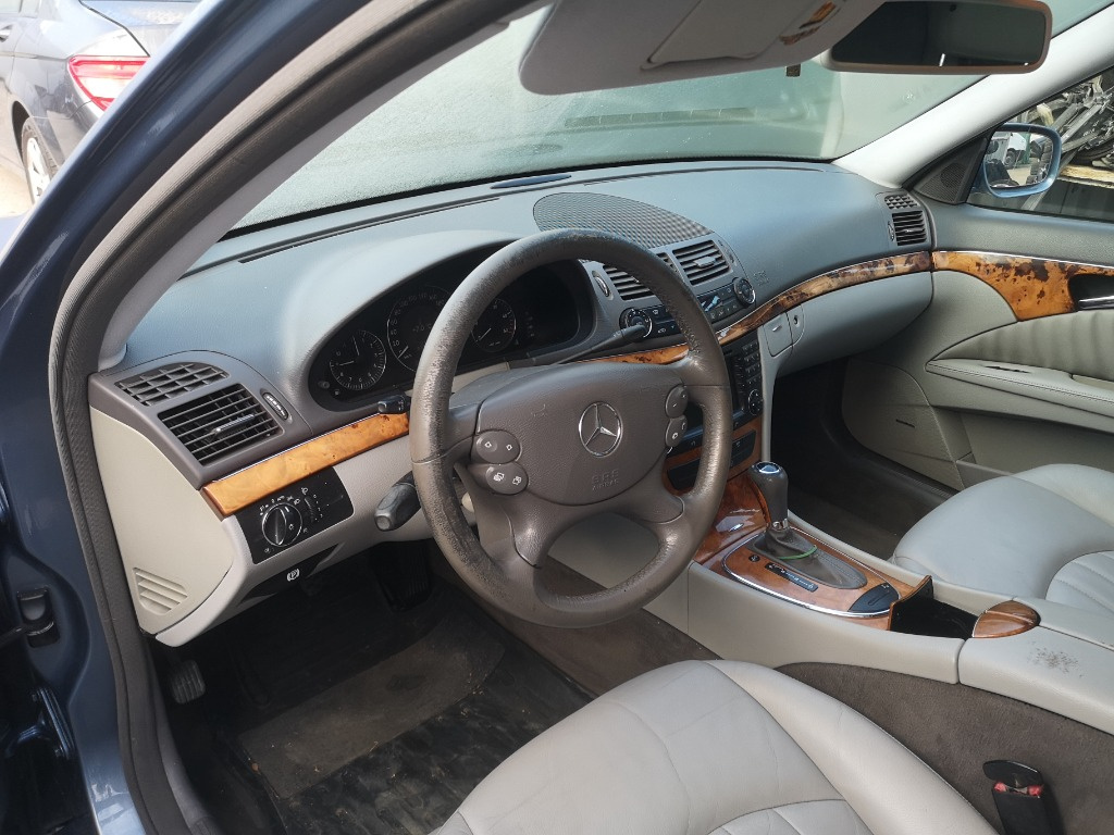 Plansa bord Mercedes E320 cdi 4 matic w211 facelift