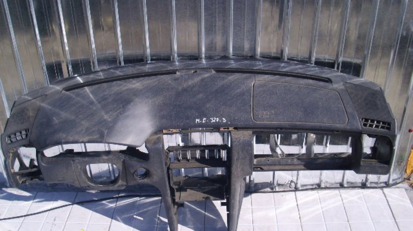 Plansa bord Mercedes E320 W210