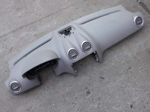 Plansa bord Mercedes ML350 W164 A1646800387