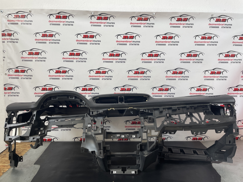 Plansa bord Nissan Qashqai sedan 2015 (cod intern: 246533)