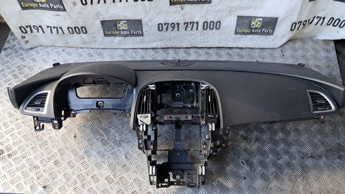 Plansa bord Opel Astra J an 2011