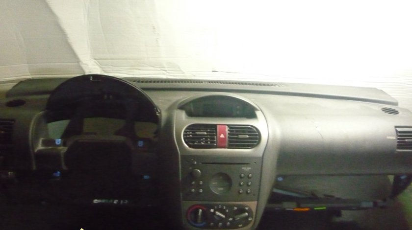 Plansa bord opel corsa c