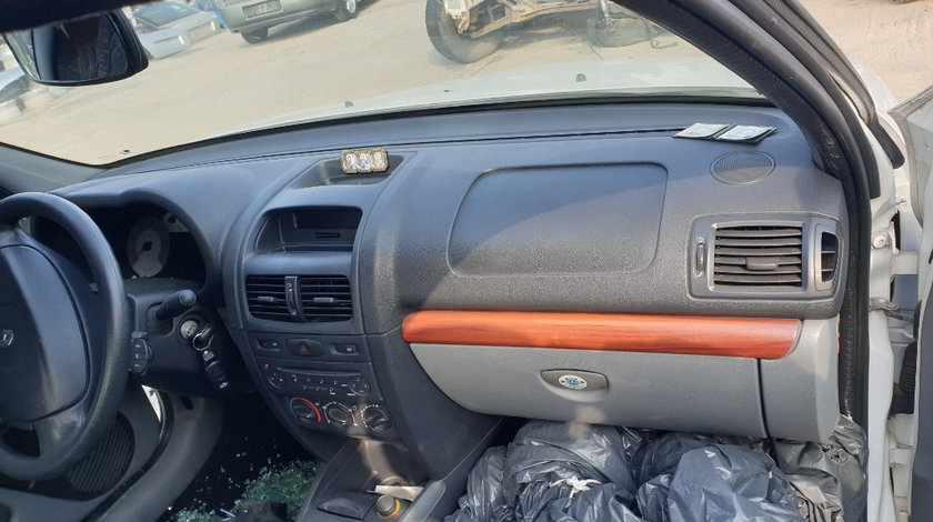 Plansa bord Renault Clio 2 2008 Limuzina 1.4