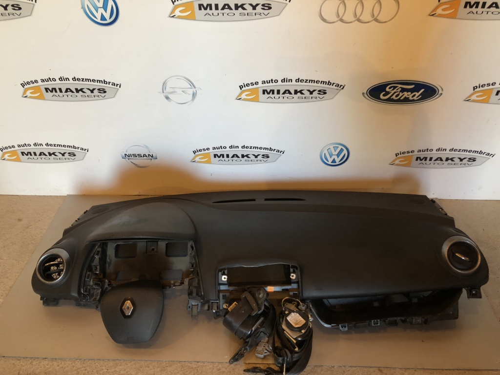 Plansa bord Renault Clio 4