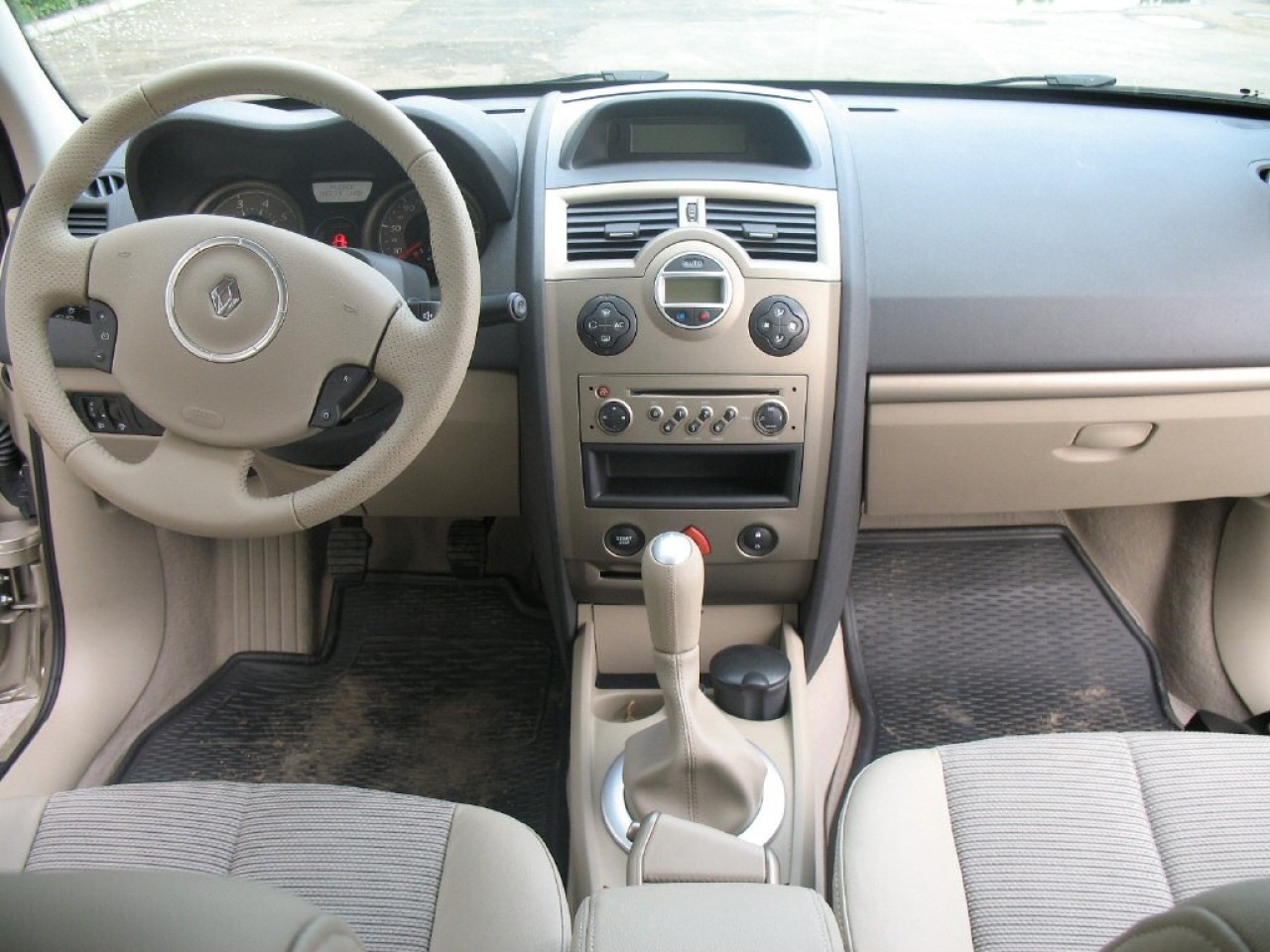 plansa bord renault megane 2 din 2007