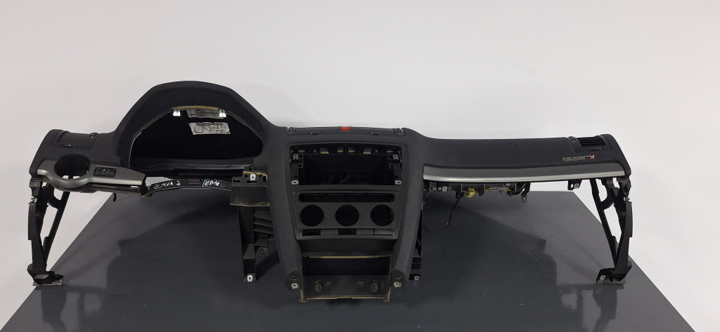 Plansa bord Skoda Octavia (1996-2010) 1.9 Motorina 2007, 1Z1857191