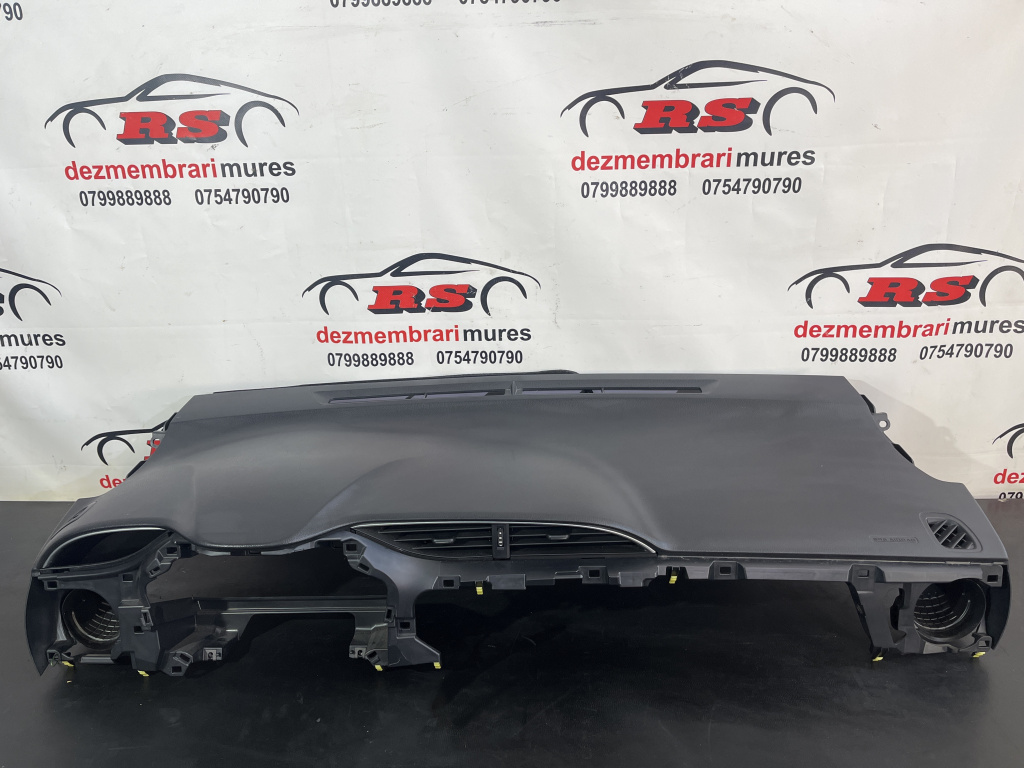 Plansa bord Toyota yaris sedan 2021 (cod intern: 262675)