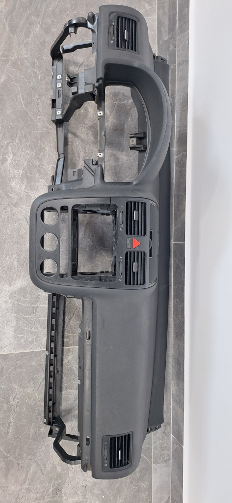 Plansa bord Volkswagen Golf 5 (2004-2009) 1.9 Motorina 2007, -