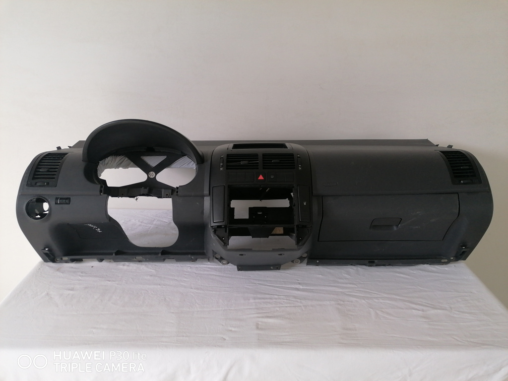 Plansa bord Volkswagen Polo 4 (2001-2005) 1.4 Motorina 2003