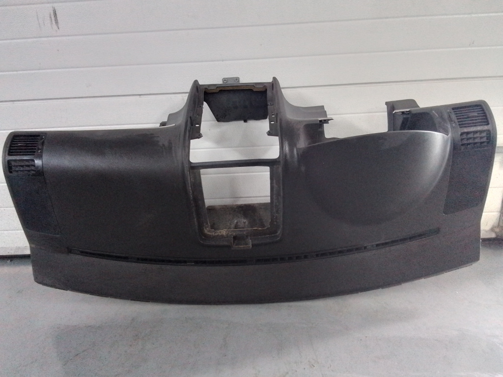Plansa bord Volkswagen Touran (2003-2006) 2.0 Motorina 2004