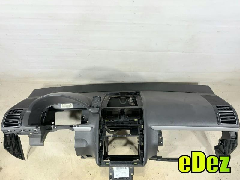 Plansa bord Volkswagen Touran facelift (2006-2010) 1T1857001