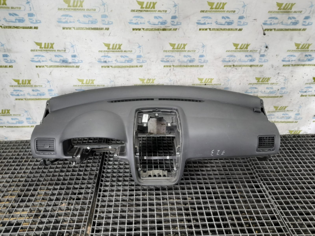 Plansa bord Volkswagen VW Golf 5 [2003 - 2009] 1.6 fsi BSE