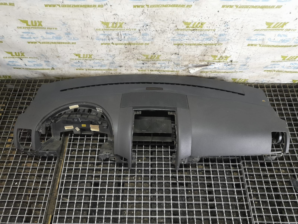 Plansa bord Volkswagen VW Touareg generatia 1 7L [2002 - 2007] 2.5 tdi BAC