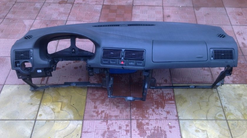 Plansa bord vw golf 4