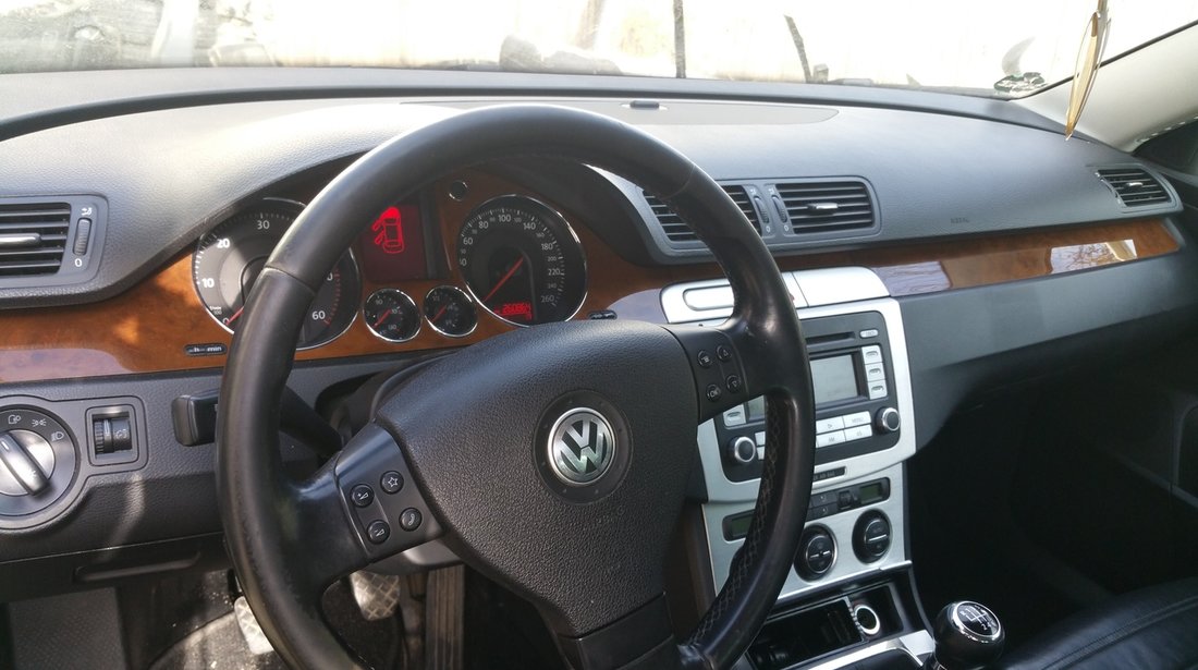 plansa bord vw passat din 2007