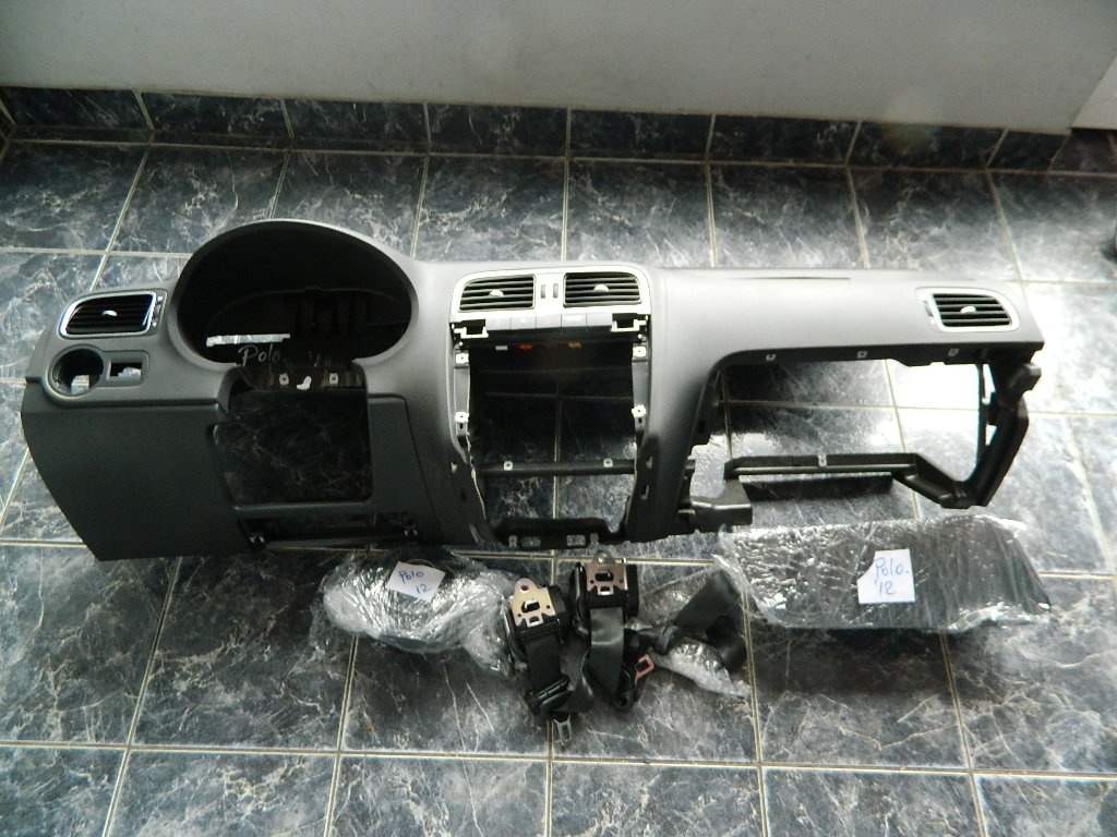 Plansa bord VW Polo model 2010