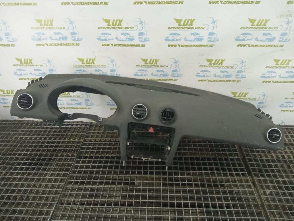 Plansa de bord Audi A3 8P/8PA [facelift] [2004 - 2008] BLS