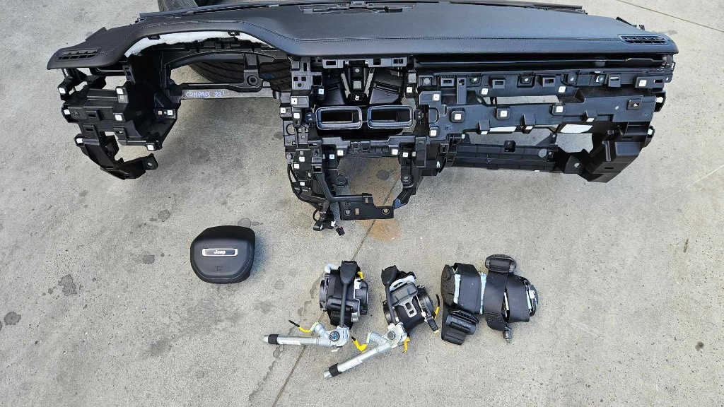 Plansa jeep compass 2 facelift dupa 2020