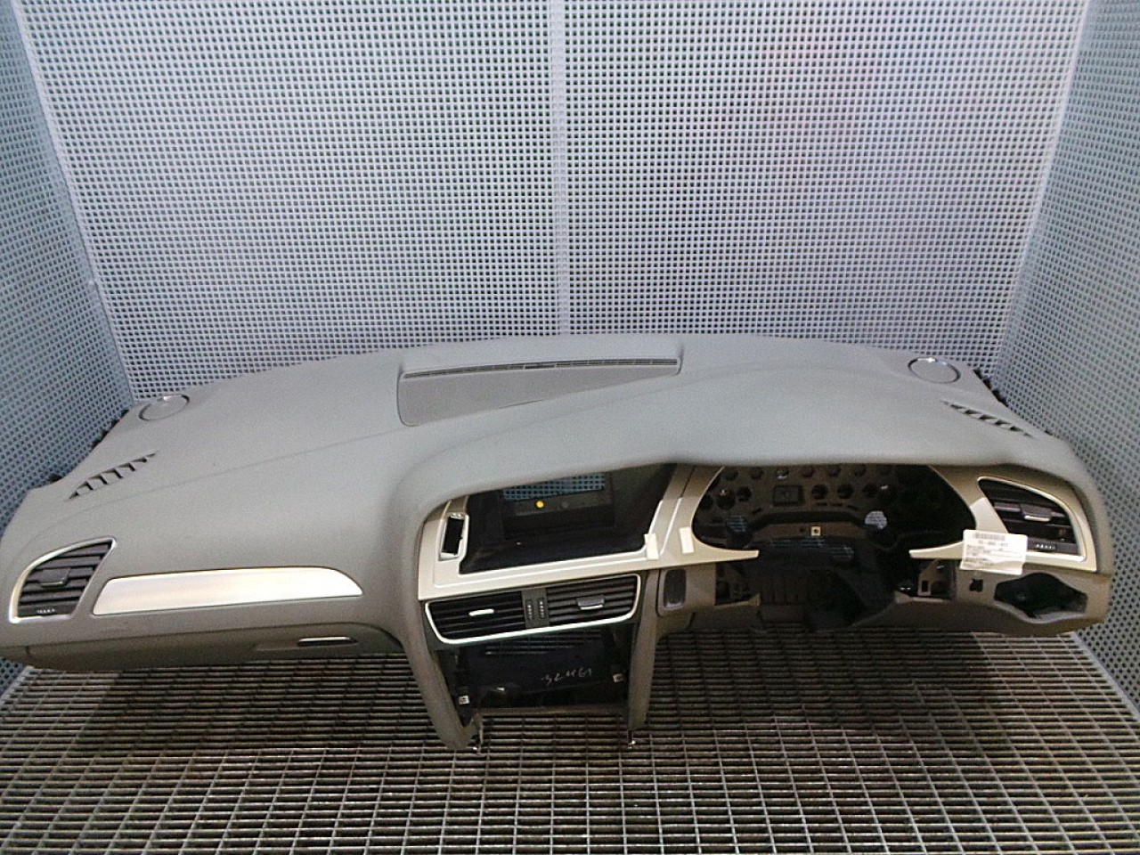 PLANSEU BORD AUDI A4 A4 - - (2007 2011)