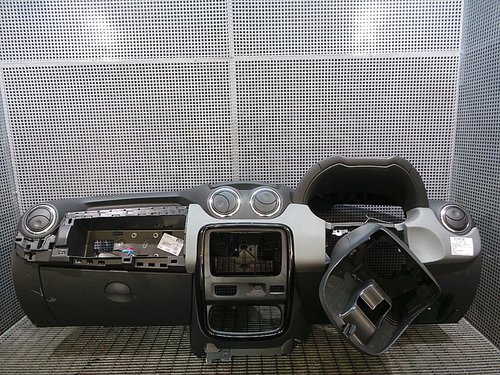 PLANSEU BORD DACIA DUSTER - - (2013 2017)