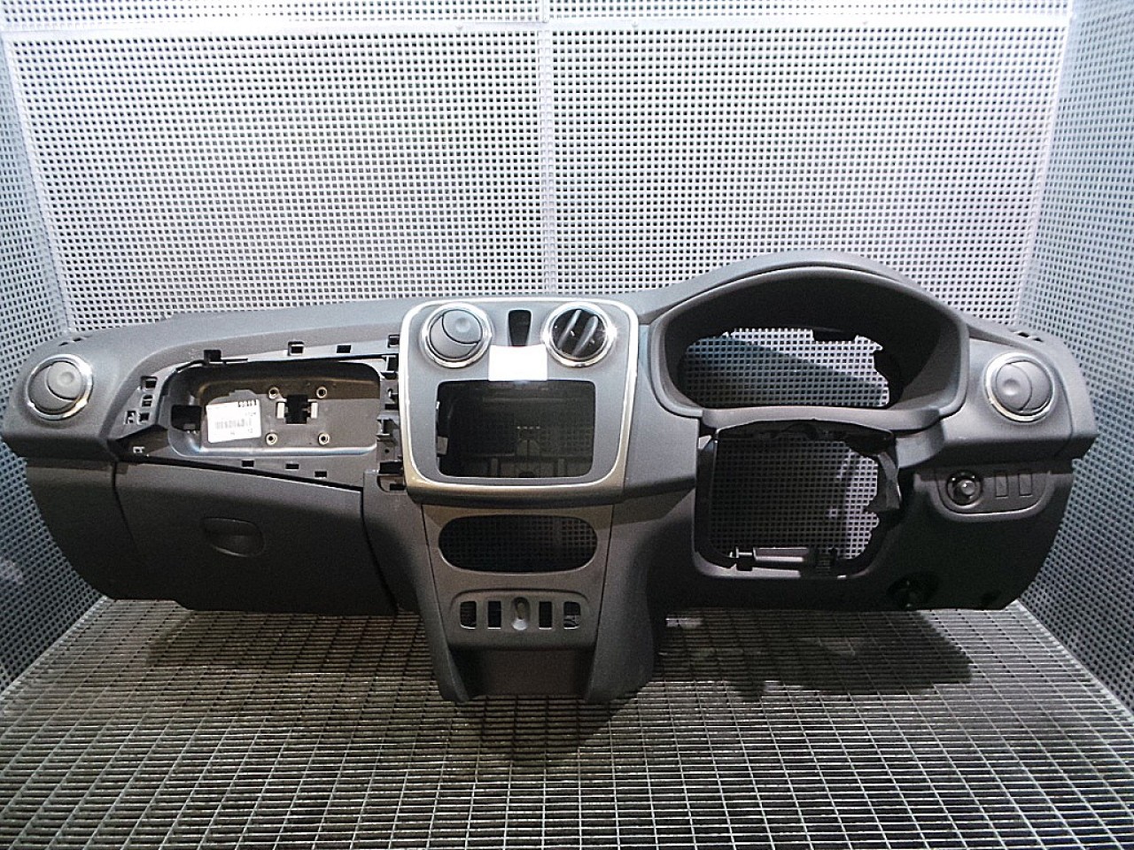 PLANSEU BORD DACIA SANDERO - - (2012 2019)