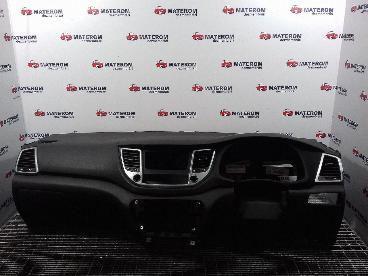 PLANSEU BORD HYUNDAI TUCSON - - (2015 2019)