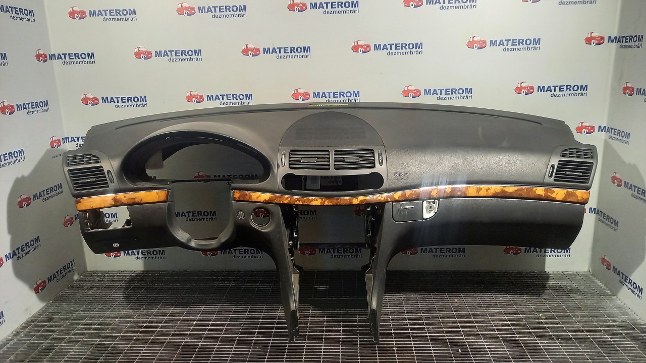 PLANSEU BORD MERCEDES E-CLASS E-CLASS - - (2002 2006)