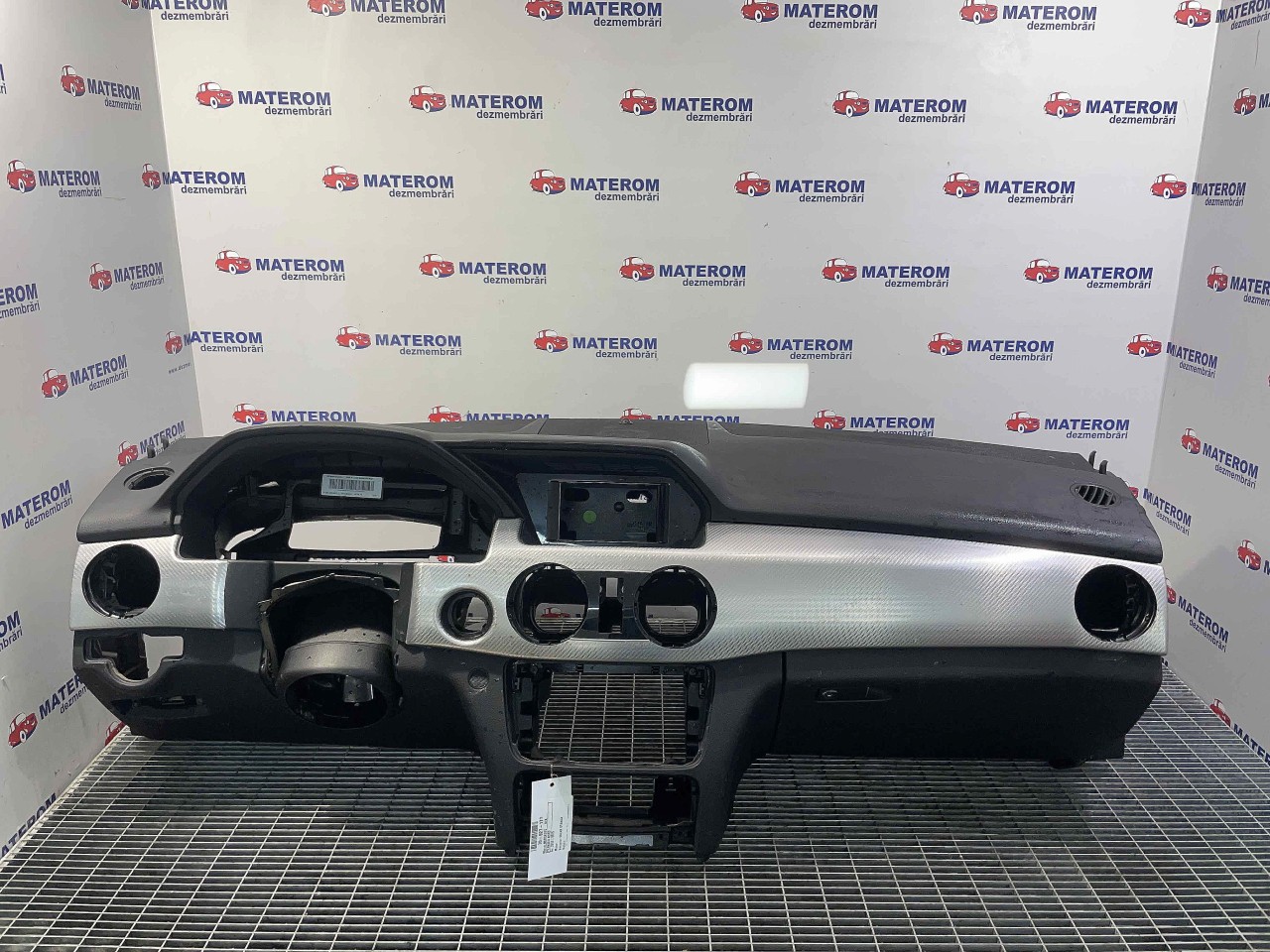 PLANSEU BORD MERCEDES GLK - - (2012 2015)