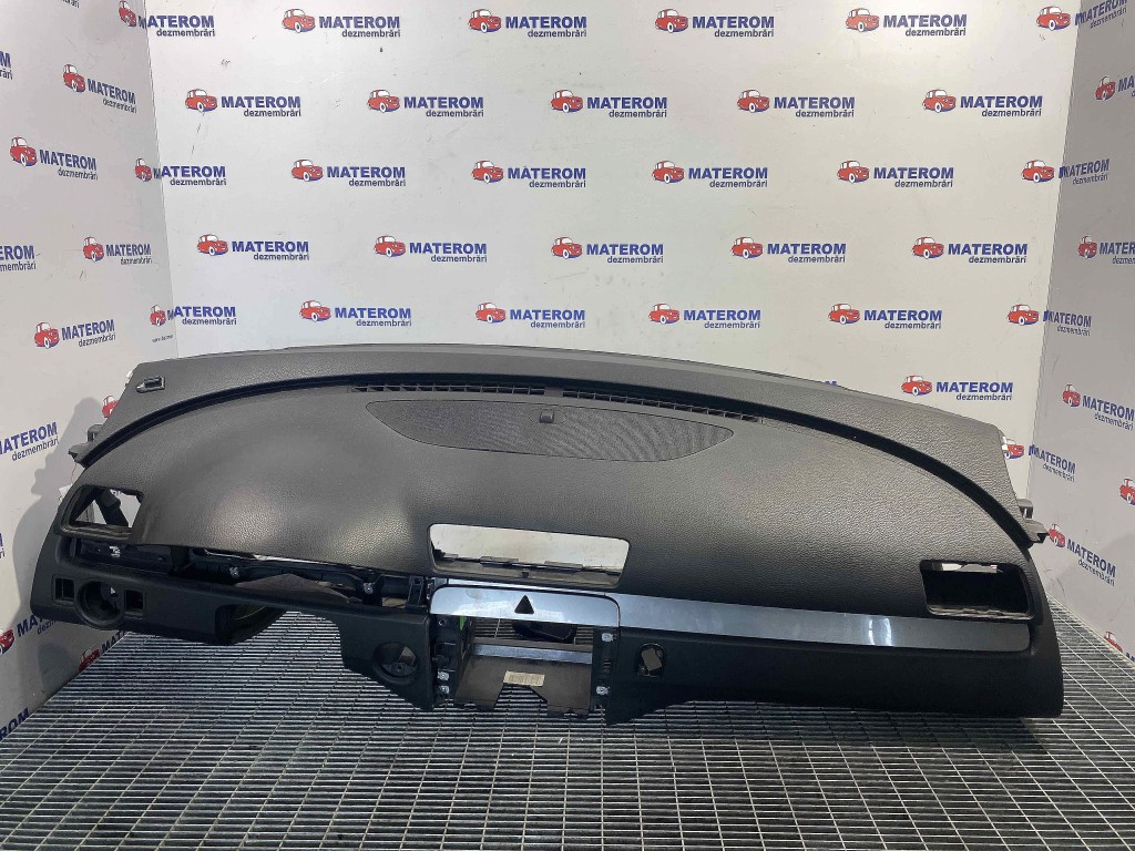 PLANSEU BORD VW PASSAT - - (2005 2010)