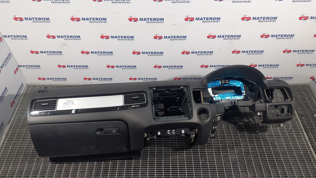 PLANSEU BORD VW TOUAREG - - (2010 2018)