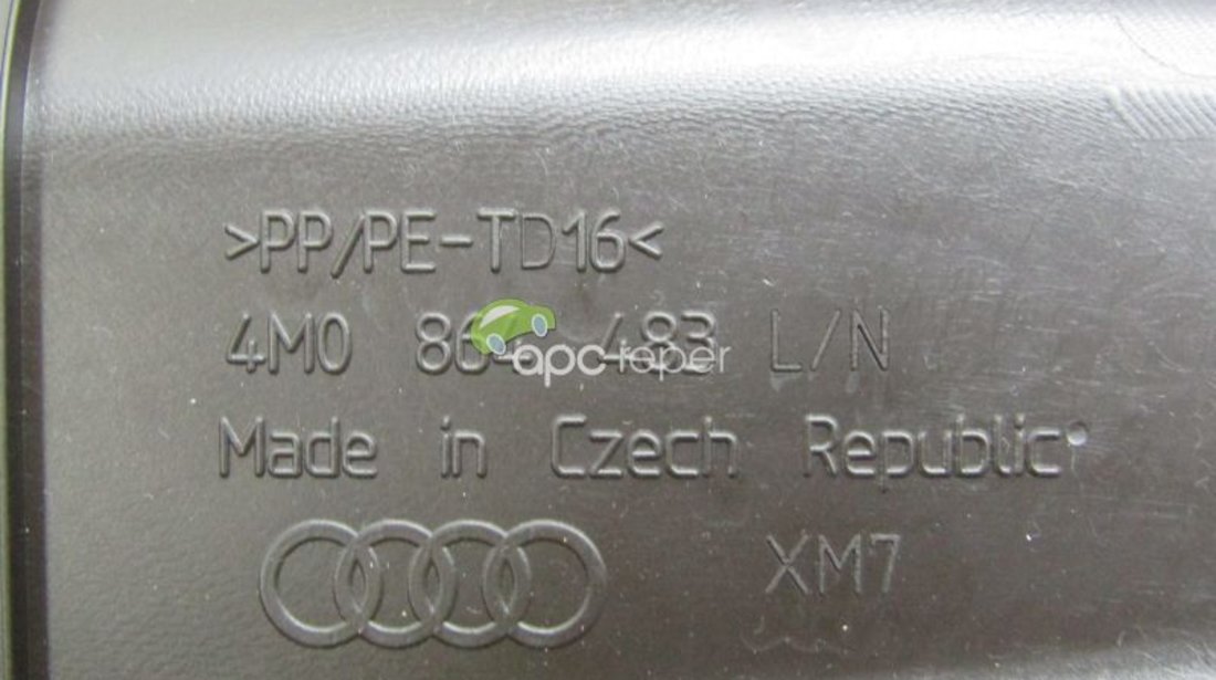 Plastic incarcare portbagaj Audi Q7 4M - Cod: 4M0864483L / N
