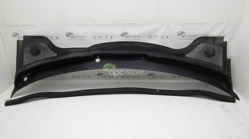 Plastic stergatoare Audi Q3 - cod: 8U1819403