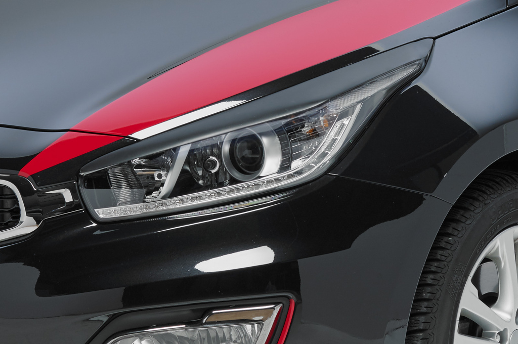 Pleoape faruri Kia Cee?d / Cee?d SW SB159