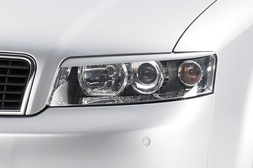 Pleoape Faruri pentru Audi A4 B6 / 8E varianta sedan / Kombi / Limousine anii 2000-2006 SB147