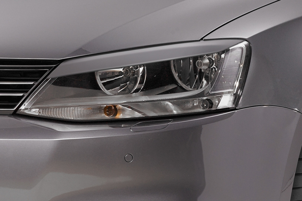 Pleoape Faruri pentru VW Jetta varianta toate modelele anii ab 2010 SB186